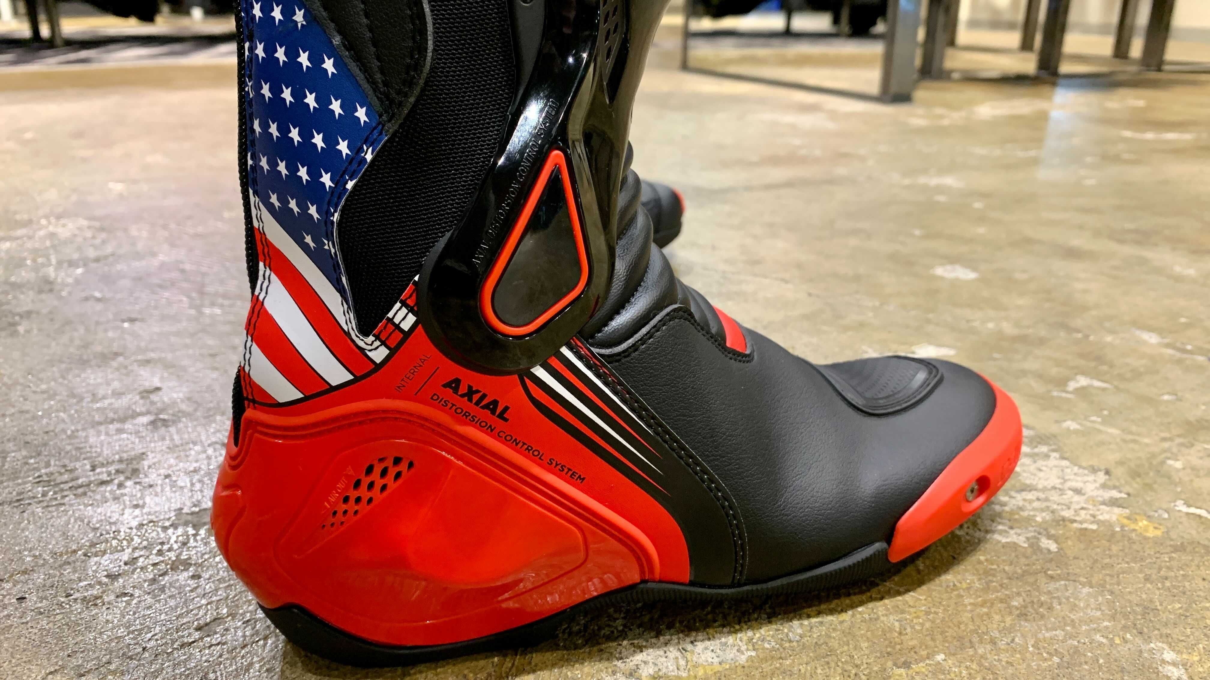 国旗をデザインに取り込んだ斬新なレザーブーツが入荷！【NEXUS 2 BOOTS】